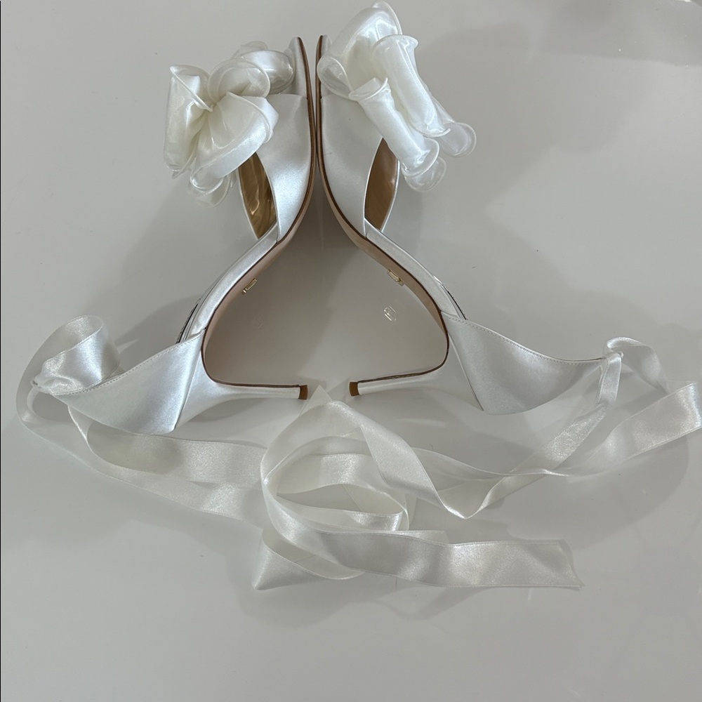Badgley Mischka White Satin Heels with Ribbon Accent - Picture 9 of 15